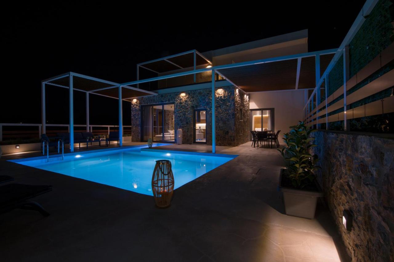 Xenias Luxury Villa