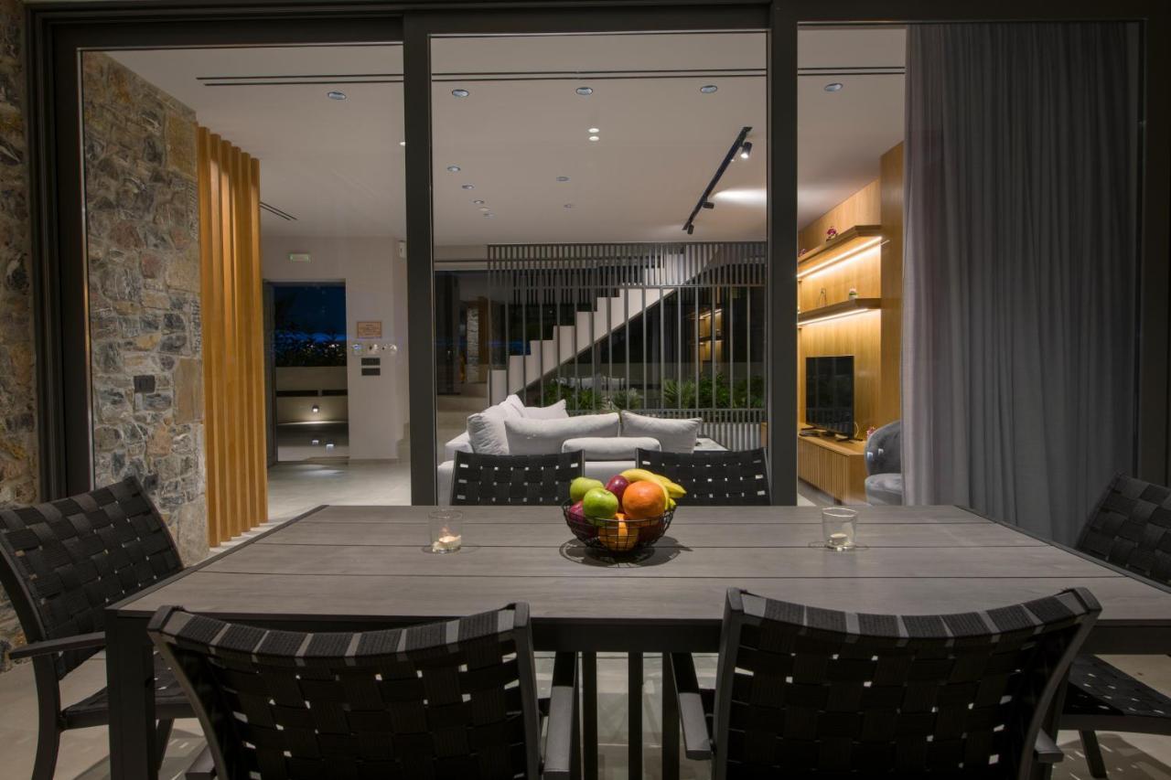 Xenias Luxury Villa