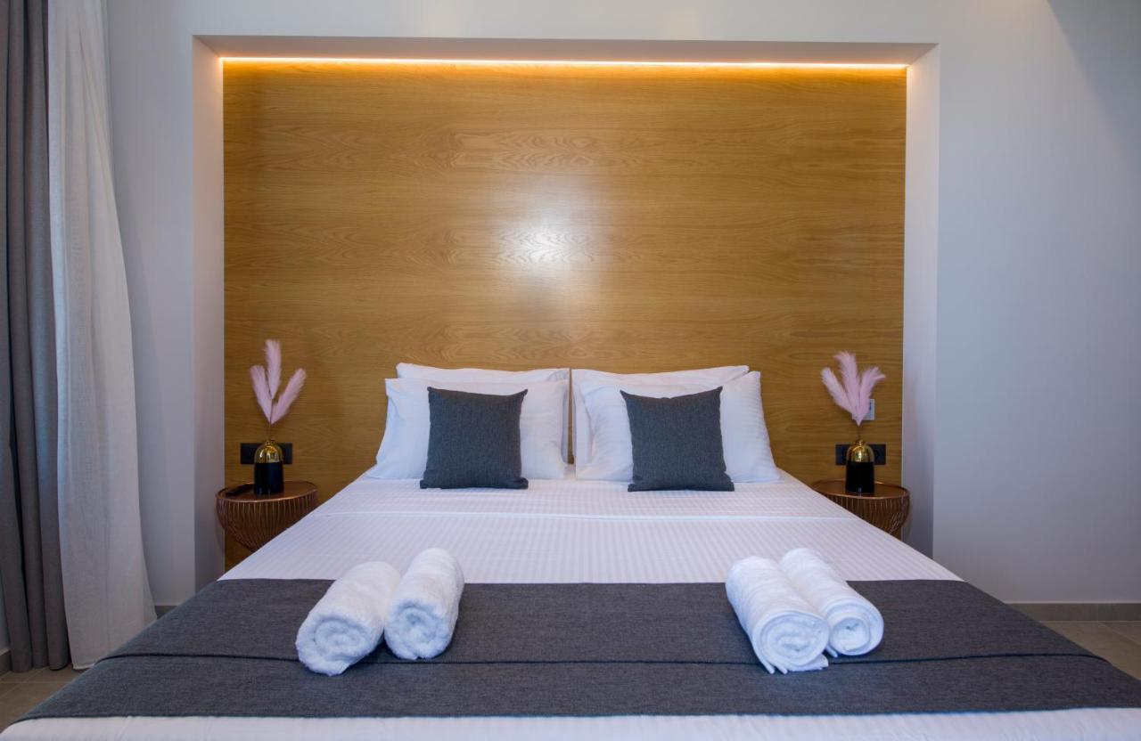 Xenias Luxury Villa *