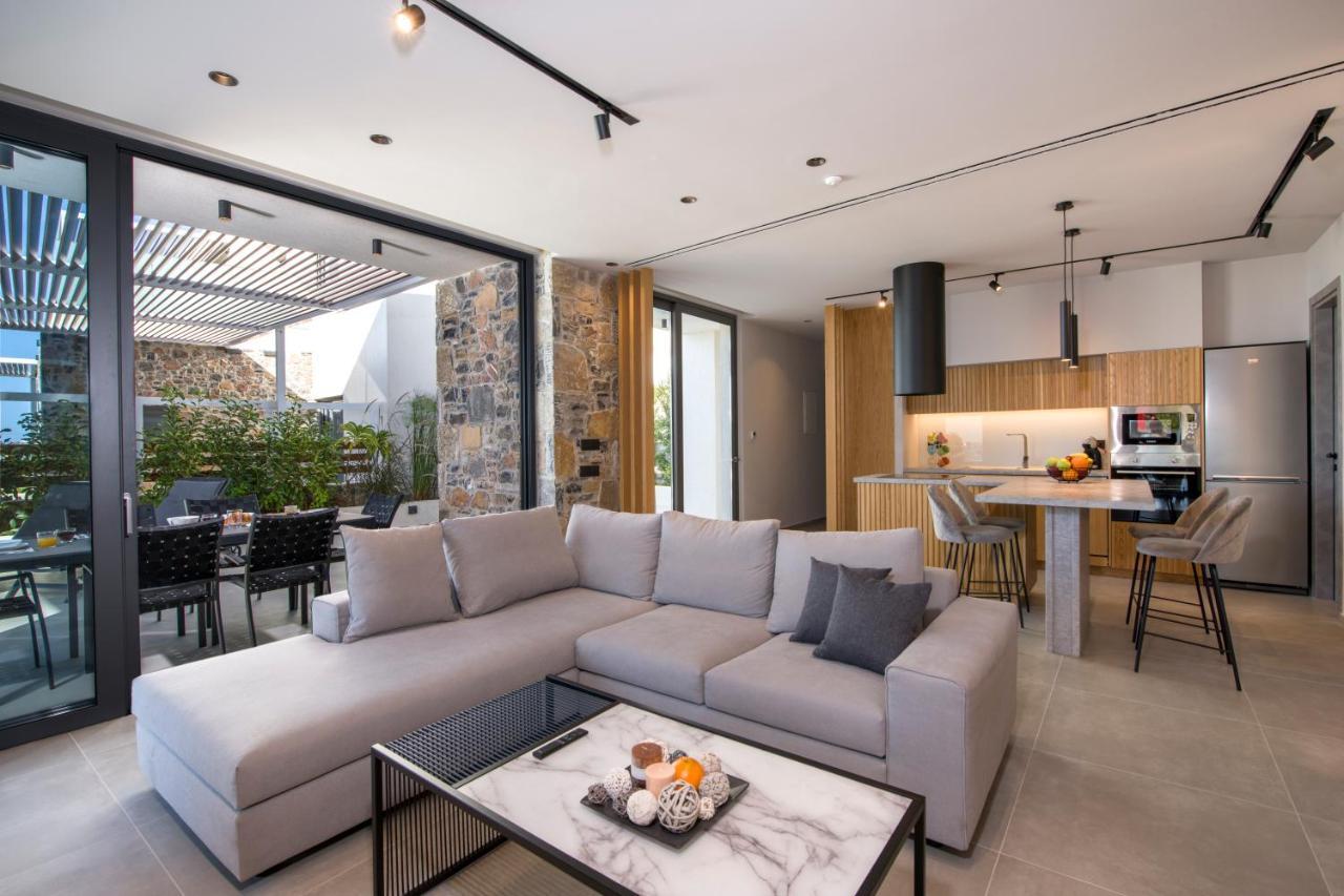Xenias Luxury Villa