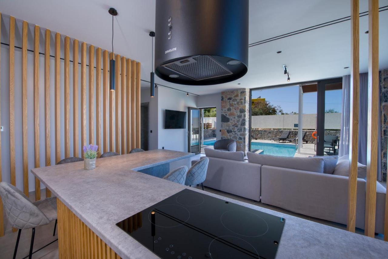 Xenias Luxury Villa