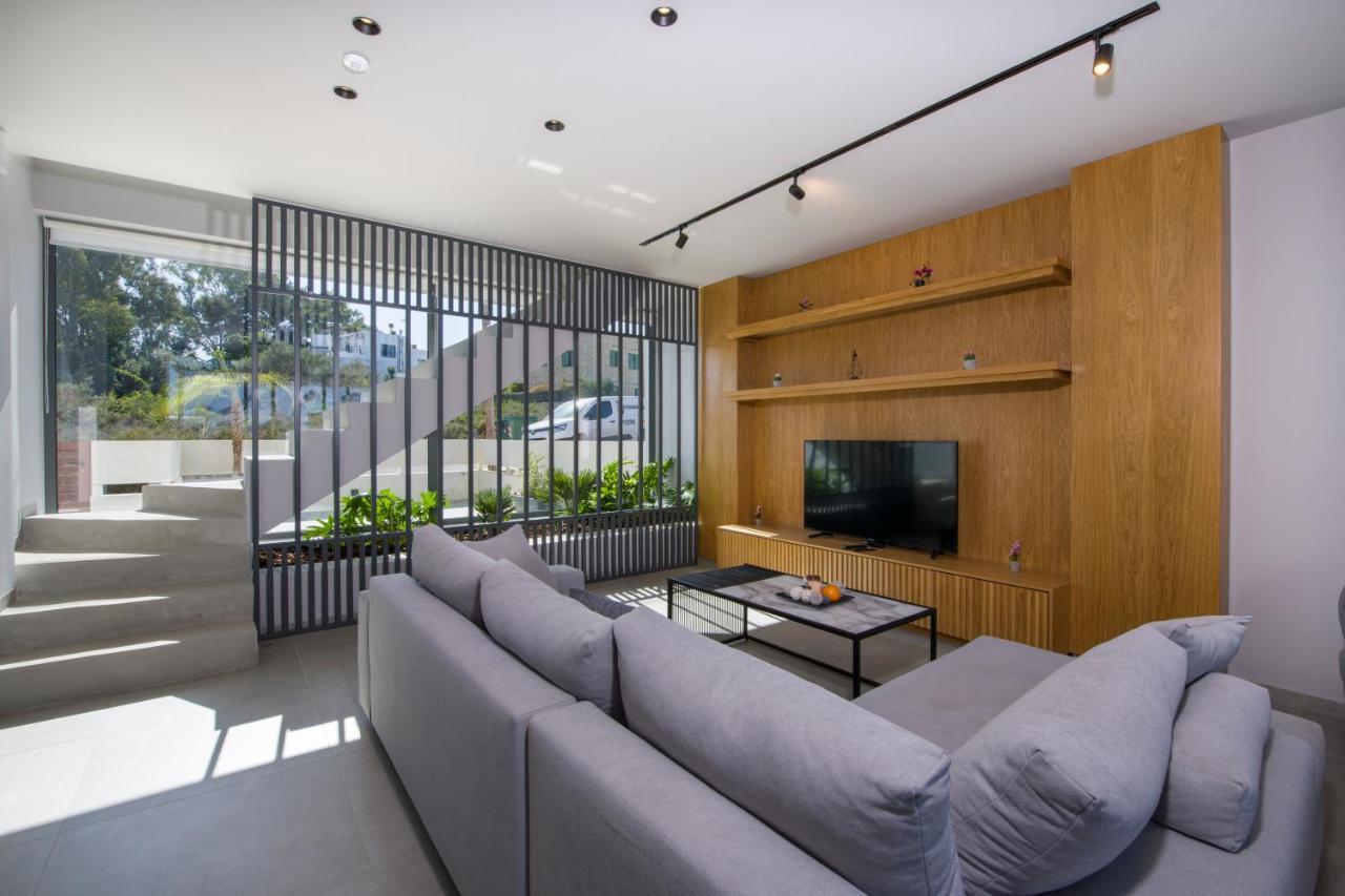 Xenias Luxury Kalathas