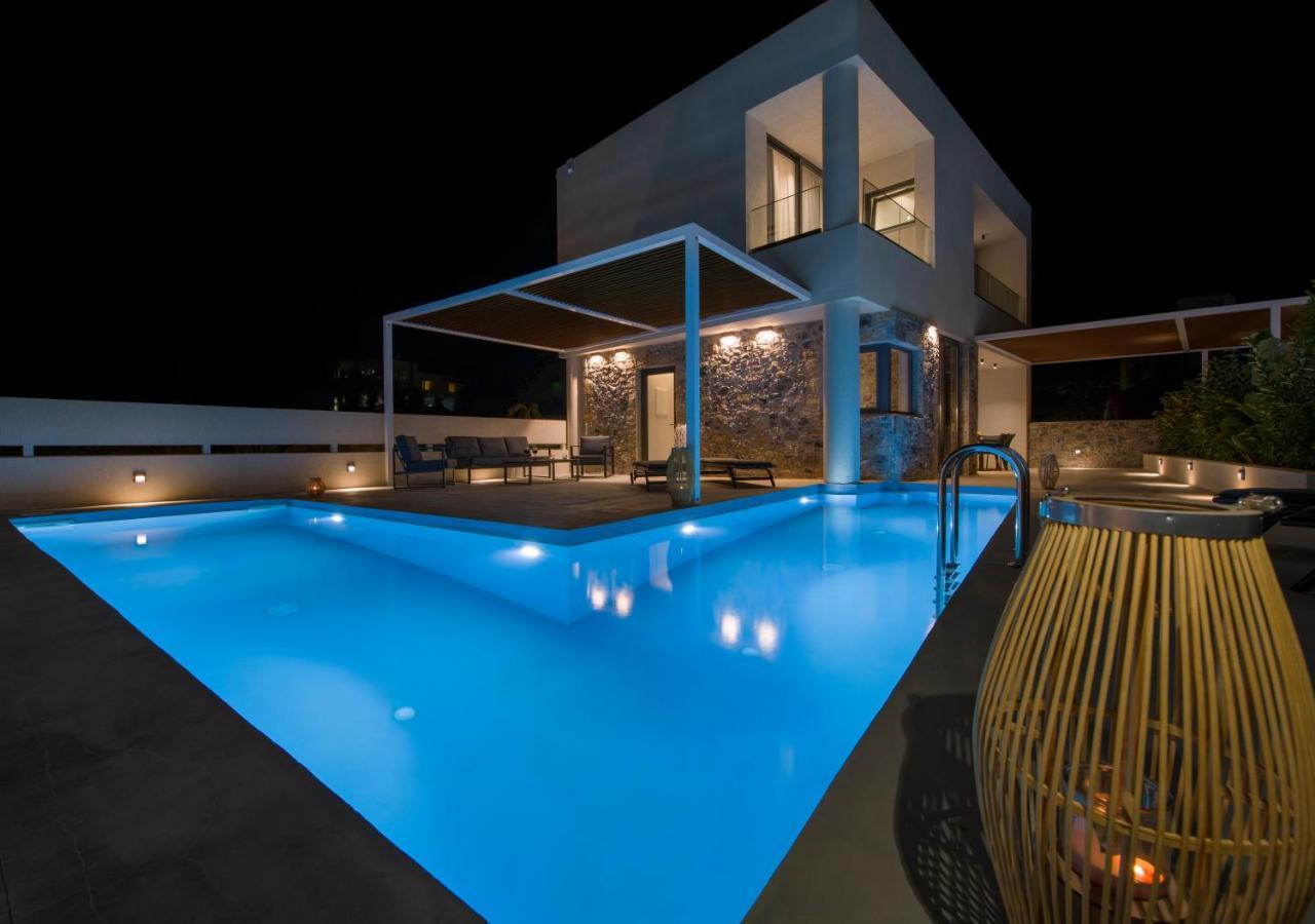 Xenias Luxury Villa